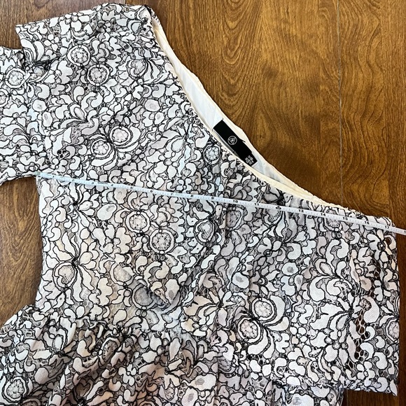 MISSGUIDED Black White Lace Off One Shoulder Ruffles Midi Dress NWOT Size 12 - Picture 12 of 14